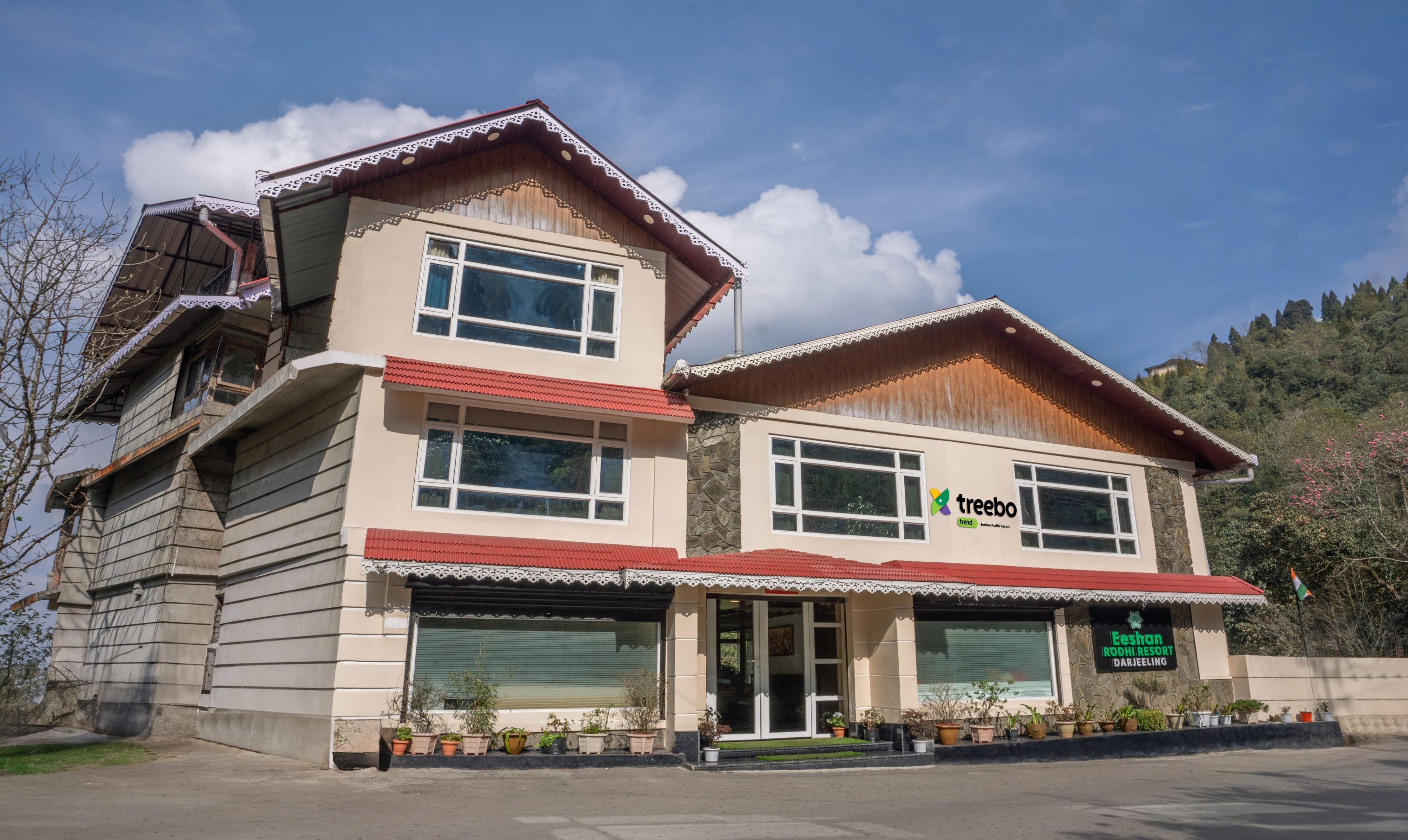 Treebo Eeshan Rodhi Resort